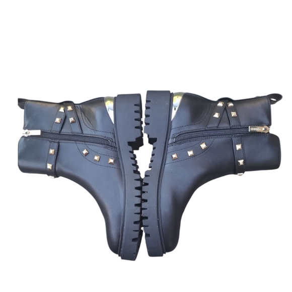 GUESS Oliy Woman's Ankle Boots Black  Studded Faux Leather Zipper Shelsea Size 7 - Picture 4 of 11